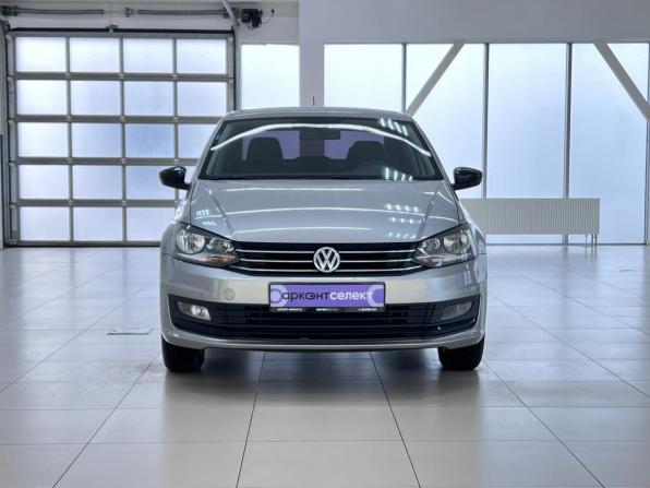 Volkswagen Polo V Рестайлинг с пробегом 2017 года, цена 1 040 000 рублей, 135000 км, седан, Автокод Объявления