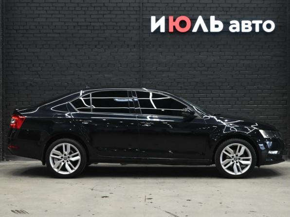 Skoda Octavia III (A7) Рестайлинг с пробегом 2018 года, цена 1 825 000 рублей, 140516 км, лифтбек, Автокод Объявления