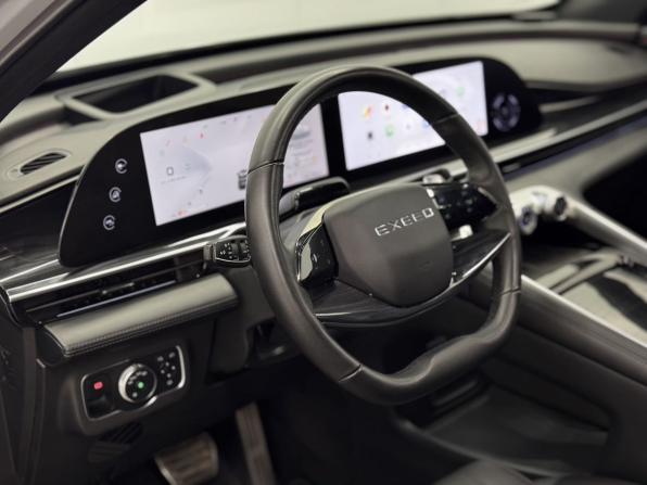 Exeed RX с пробегом 2023 года, цена 3 043 000 рублей, 60644 км, внедорожник, Автокод Объявления