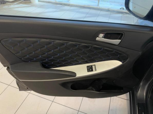 Hyundai Solaris I с пробегом 2013 года, цена 780 000 рублей, 170000 км, хэтчбек, Автокод Объявления