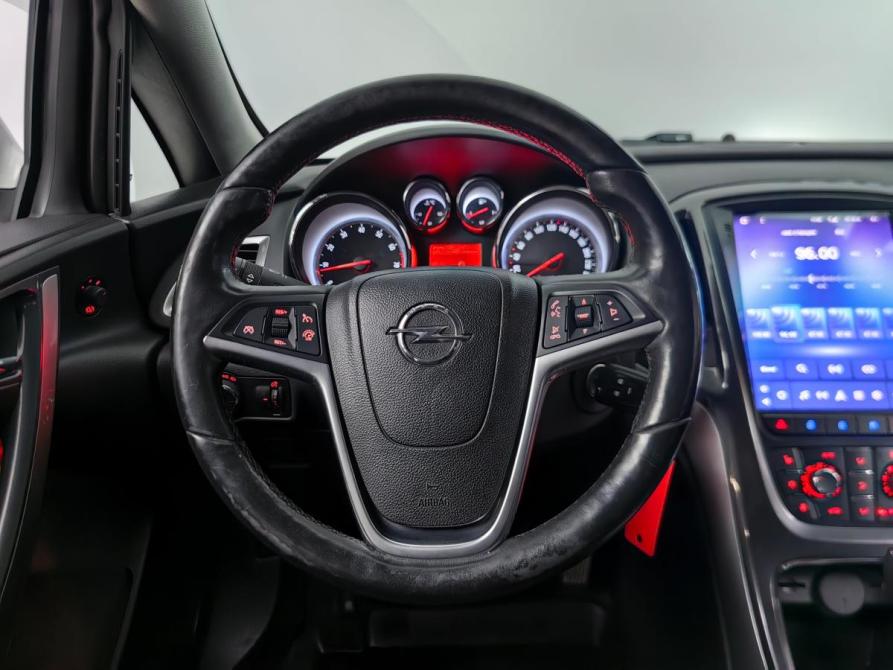 Opel Astra J Рестайлинг Подольск  - изображение 11