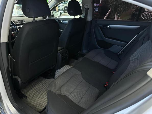 Volkswagen Passat B7 с пробегом 2013 года, цена 900 000 рублей, 190243 км, седан, Автокод Объявления