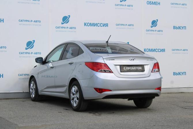 Hyundai Solaris I Рестайлинг с пробегом 2015 года, цена 990 000 рублей, 129000 км, седан, Автокод Объявления