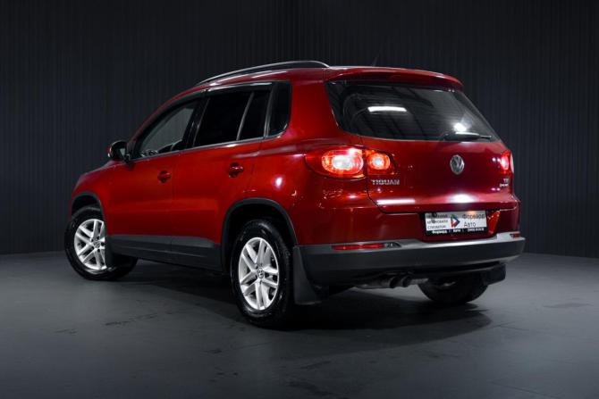 Volkswagen Tiguan I с пробегом 2010 года, цена 850 000 рублей, 242669 км, внедорожник, Автокод Объявления
