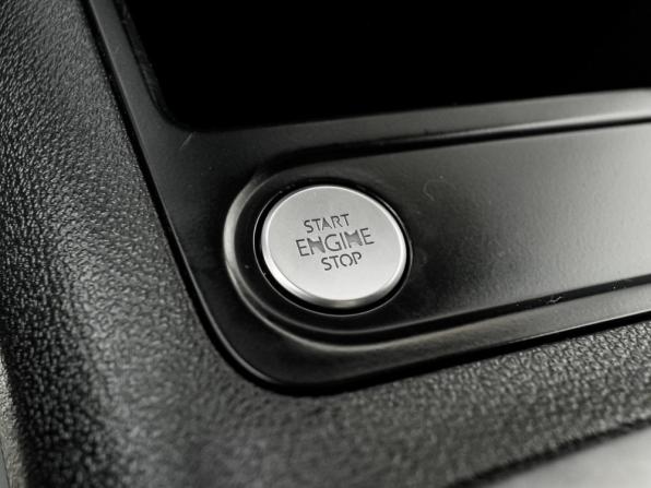 Volkswagen Tiguan I Рестайлинг с пробегом 2013 года, цена 1 600 000 рублей, 102024 км, внедорожник, Автокод Объявления