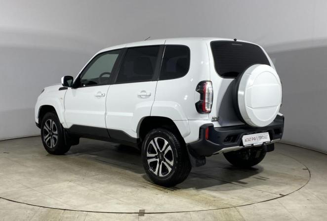 Lada (ВАЗ) Niva Travel I с пробегом 2024 года, цена 1 250 000 рублей, 24664 км, внедорожник, Автокод Объявления