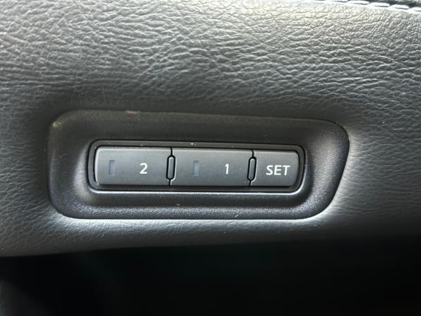 Nissan Pathfinder IV с пробегом 2015 года, цена 1 990 000 рублей, 136963 км, внедорожник, Автокод Объявления