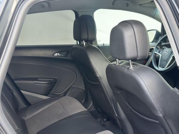 Opel Astra J Рестайлинг с пробегом 2013 года, цена 780 000 рублей, 183070 км, хэтчбек, Автокод Объявления