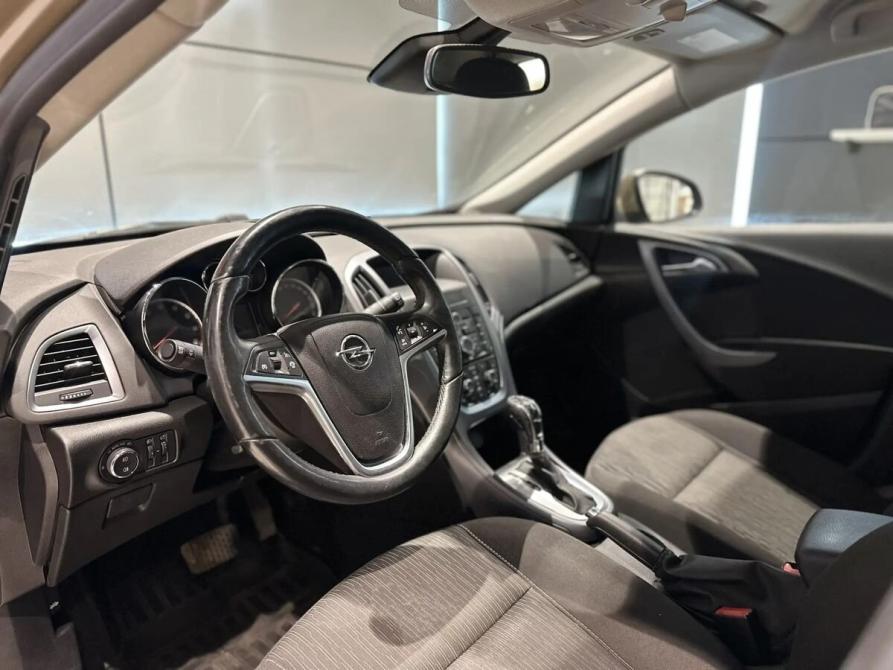 Opel Astra J Рестайлинг Новосибирск  - изображение 16