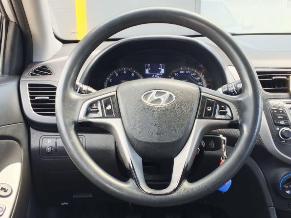 Hyundai Solaris I Рестайлинг с пробегом 2016 года, цена 540 000 рублей, 187051 км, седан, Автокод Объявления