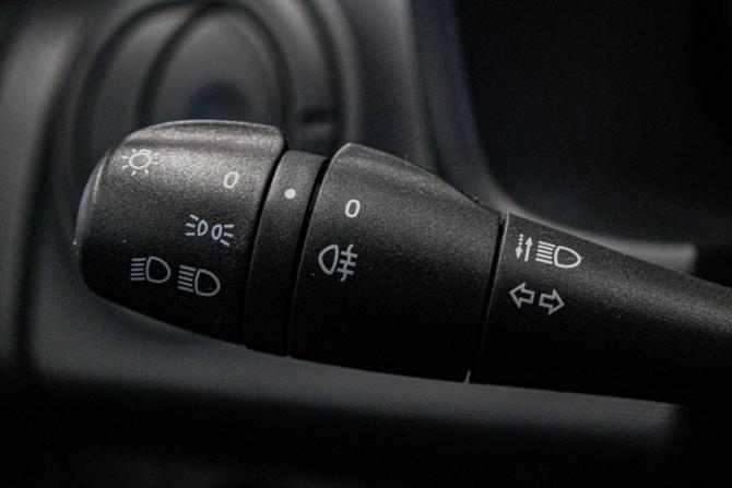 Renault Logan II Рестайлинг с пробегом 2019 года, цена 899 000 рублей, 80305 км, седан, Автокод Объявления