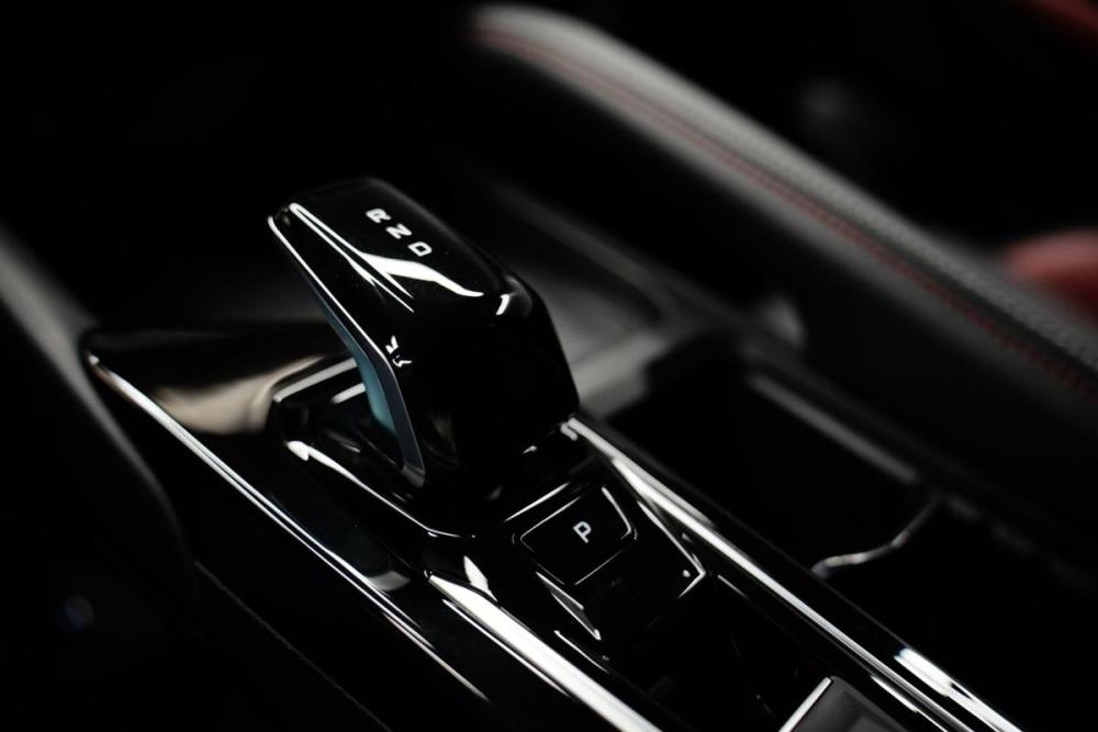 Geely Coolray I Рестайлинг Крым  - изображение 16