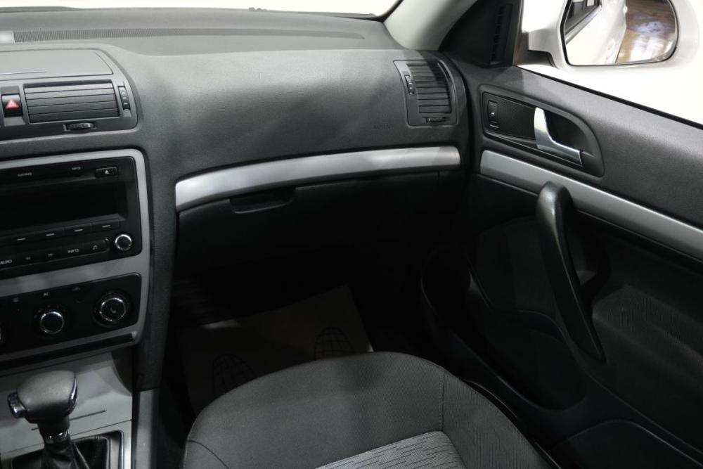 Skoda Octavia II (A5) Рестайлинг Новокузнецк  - изображение 17