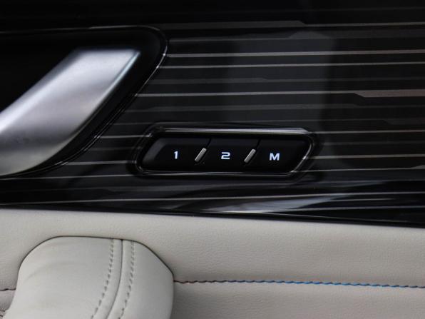 Geely Monjaro I с пробегом 2023 года, цена 3 449 000 рублей, 40976 км, внедорожник, Автокод Объявления