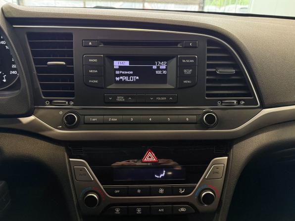 Hyundai Elantra VI (AD) с пробегом 2017 года, цена 1 630 000 рублей, 129331 км, седан, Автокод Объявления