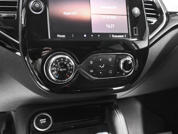 Renault Kaptur I Рестайлинг с пробегом 2022 года, цена 1 965 000 рублей, 23434 км, внедорожник, Автокод Объявления
