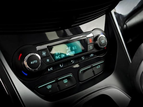 Ford Kuga II с пробегом 2013 года, цена 1 325 000 рублей, 124500 км, внедорожник, Автокод Объявления