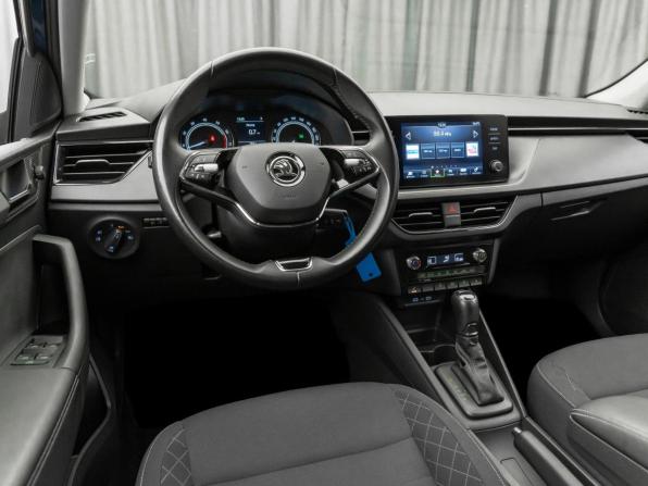 Skoda Rapid II с пробегом 2021 года, цена 1 870 000 рублей, 68144 км, лифтбек, Автокод Объявления