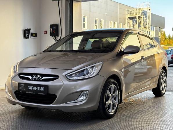 Hyundai Solaris I с пробегом 2014 года, цена 760 000 рублей, 173300 км, седан, Автокод Объявления