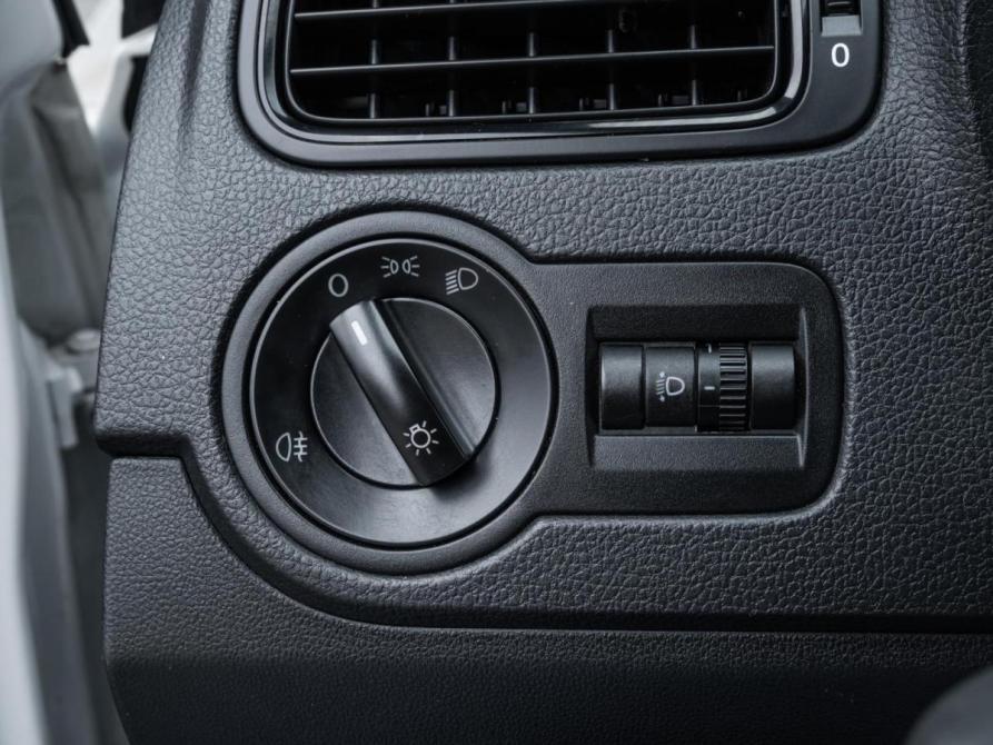 Volkswagen Polo V Рестайлинг Ставрополь  - изображение 14