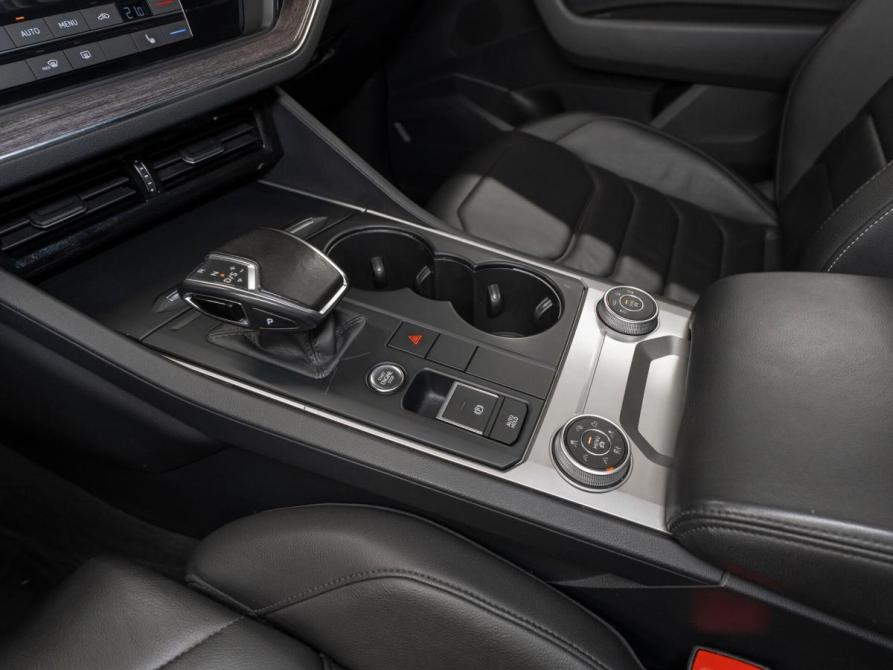 Volkswagen Touareg III Москва  - изображение 17
