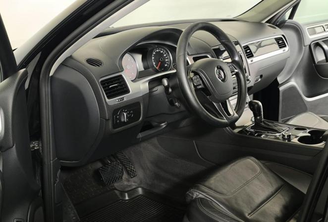 Volkswagen Touareg II с пробегом 2011 года, цена 1 880 000 рублей, 287344 км, внедорожник, Автокод Объявления