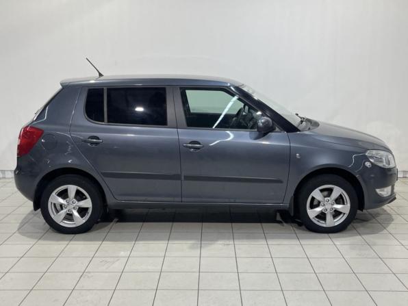 Skoda Fabia II Рестайлинг с пробегом 2012 года, цена 570 000 рублей, 135267 км, хэтчбек, Автокод Объявления
