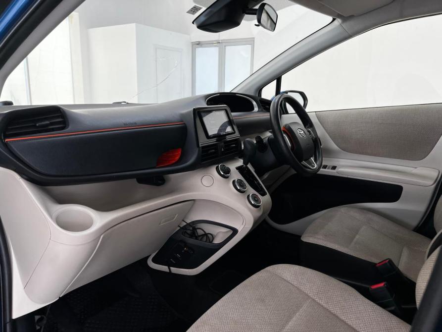 Toyota Sienta II Волгоград  - изображение 18