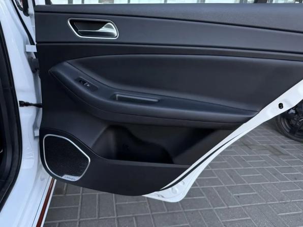 Omoda S5 с пробегом 2023 года, цена 1 450 000 рублей, 21798 км, седан, Автокод Объявления