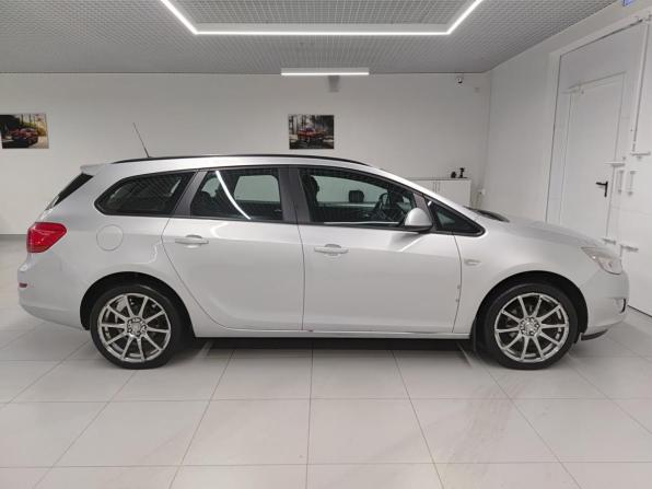Opel Astra J с пробегом 2012 года, цена 660 000 рублей, 258235 км, универсал, Автокод Объявления