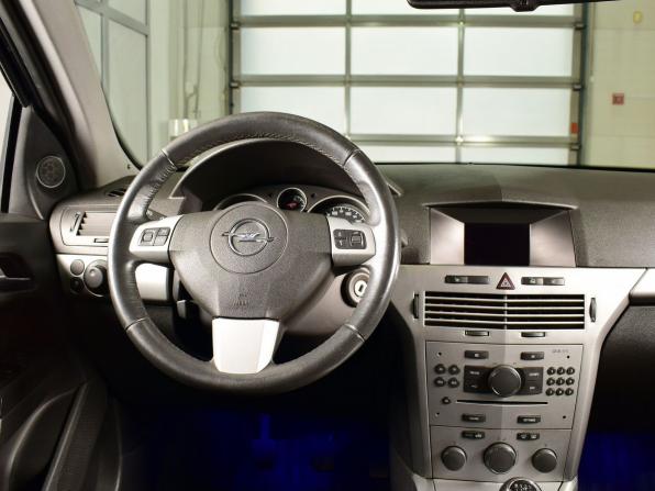 Opel Astra H Рестайлинг с пробегом 2011 года, цена 699 999 рублей, 174755 км, хэтчбек, Автокод Объявления