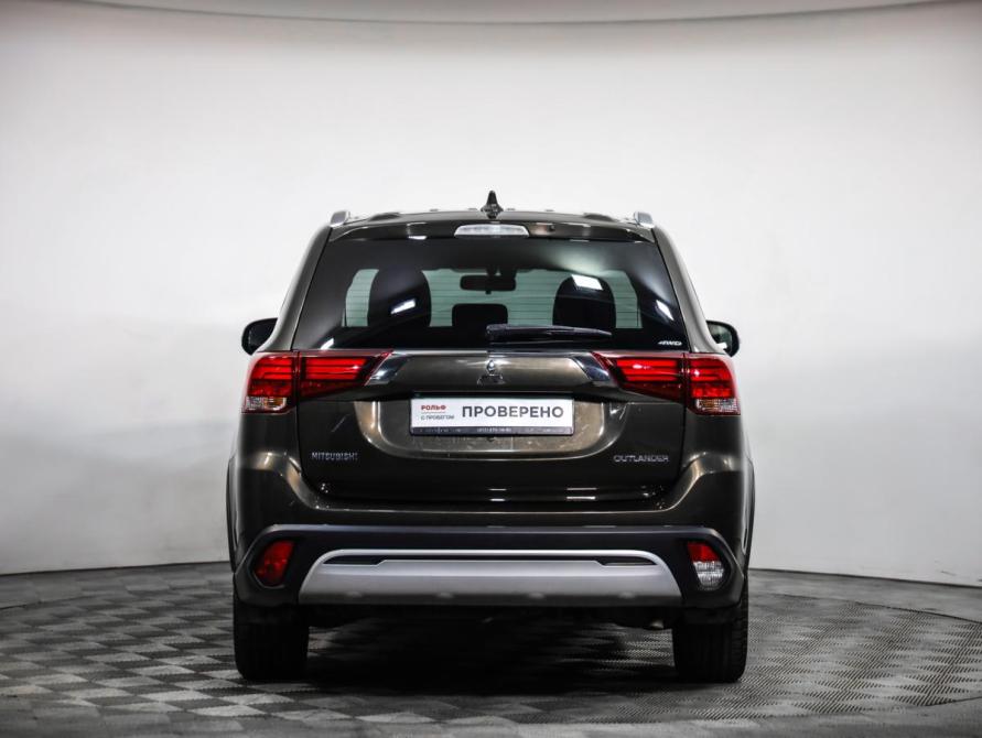 Mitsubishi Outlander III Рестайлинг 3 Санкт-Петербург  - изображение 6