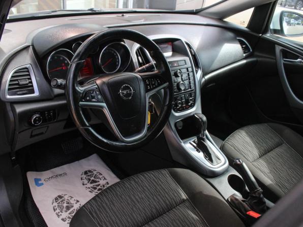 Opel Astra J Рестайлинг с пробегом 2013 года, цена 718 000 рублей, 202454 км, седан, Автокод Объявления