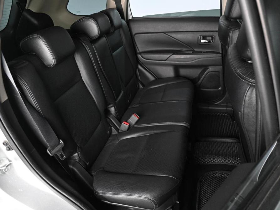 Mitsubishi Outlander III Рестайлинг Ростов-на-Дону  - изображение 7