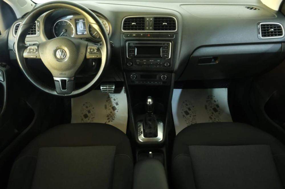 Volkswagen Polo V Омск  - изображение 14
