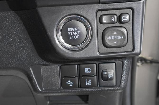 Toyota Corolla XI (E160 E170) Рестайлинг 2 с пробегом 2020 года, цена 1 539 000 рублей, 102000 км, универсал, Автокод Объявления
