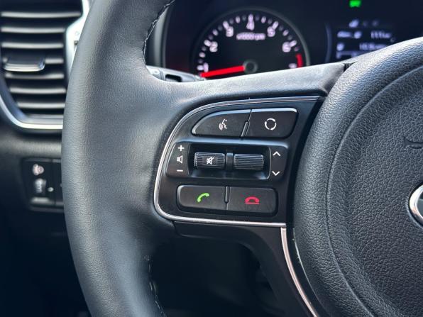Kia Sportage IV Рестайлинг с пробегом 2018 года, цена 2 090 000 рублей, 78304 км, внедорожник, Автокод Объявления