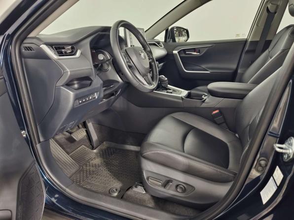 Toyota RAV4 V (XA50) с пробегом 2020 года, цена 3 492 000 рублей, 41000 км, внедорожник, Автокод Объявления