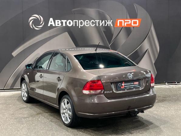 Volkswagen Polo V с пробегом 2014 года, цена 640 000 рублей, 211954 км, седан, Автокод Объявления