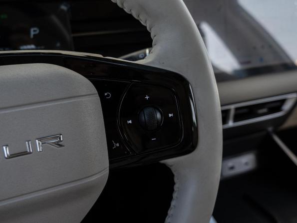 JETOUR DASHING I с пробегом 2023 года, цена 2 180 000 рублей, 12614 км, внедорожник, Автокод Объявления