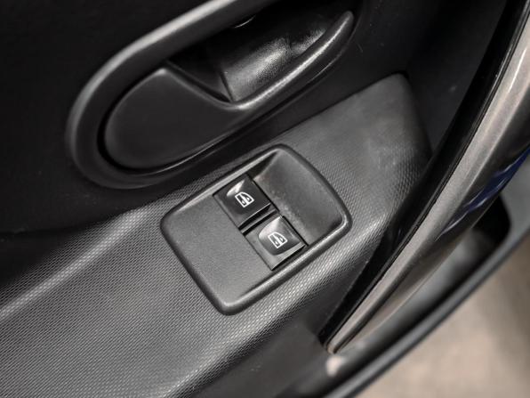 Renault Logan II с пробегом 2017 года, цена 725 000 рублей, 123652 км, седан, Автокод Объявления