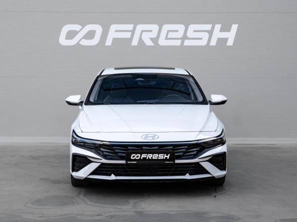 Hyundai Elantra VII (CN7) Рестайлинг с пробегом 2023 года, цена 2 089 000 рублей, 48671 км, седан, Автокод Объявления