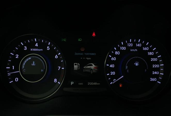 Hyundai Grandeur V с пробегом 2014 года, цена 1 725 000 рублей, 212047 км, седан, Автокод Объявления