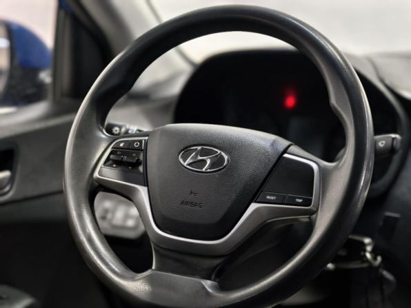 Hyundai Solaris II с пробегом 2019 года, цена 1 190 000 рублей, 137000 км, седан, Автокод Объявления