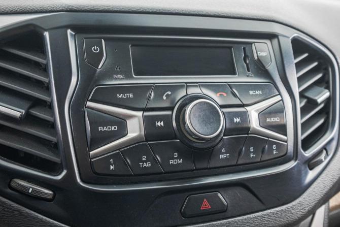 Lada (ВАЗ) Vesta I с пробегом 2016 года, цена 899 000 рублей, 88300 км, седан, Автокод Объявления