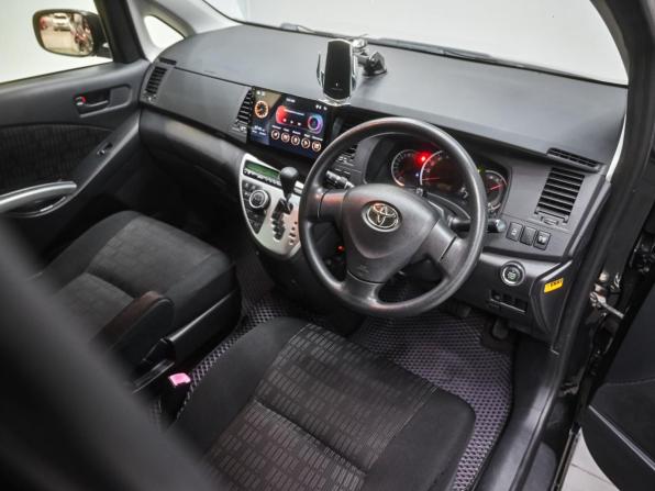 Toyota ISis I Рестайлинг с пробегом 2012 года, цена 1 479 000 рублей, 169017 км, минивэн, Автокод Объявления