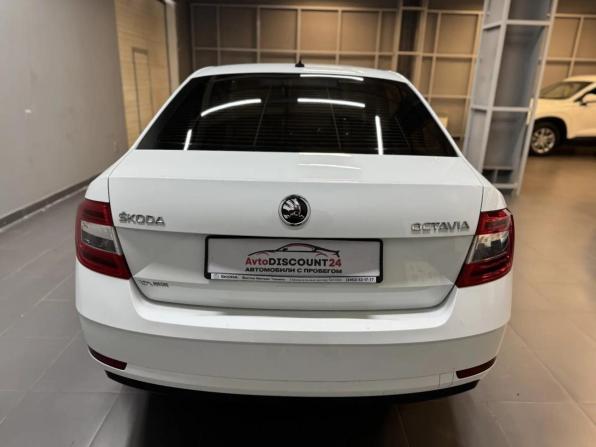Skoda Octavia III (A7) Рестайлинг с пробегом 2019 года, цена 1 497 000 рублей, 129000 км, лифтбек, Автокод Объявления