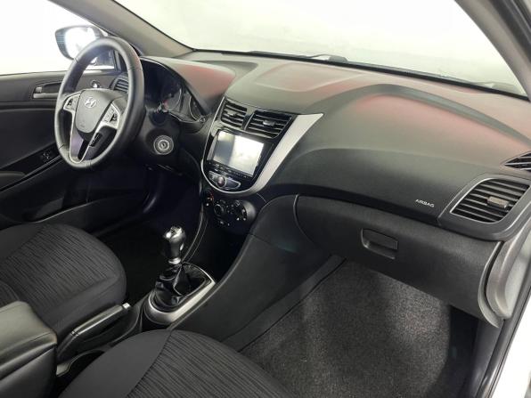 Hyundai Solaris I Рестайлинг с пробегом 2014 года, цена 829 000 рублей, 128821 км, хэтчбек, Автокод Объявления