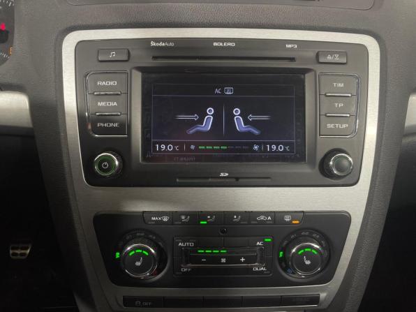 Skoda Octavia II (A5) Рестайлинг с пробегом 2013 года, цена 1 120 000 рублей, 211111 км, универсал, Автокод Объявления