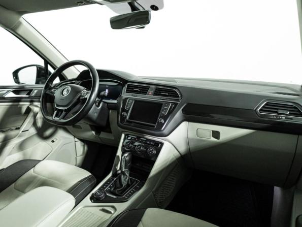 Volkswagen Tiguan II с пробегом 2017 года, цена 2 925 000 рублей, 88903 км, внедорожник, Автокод Объявления